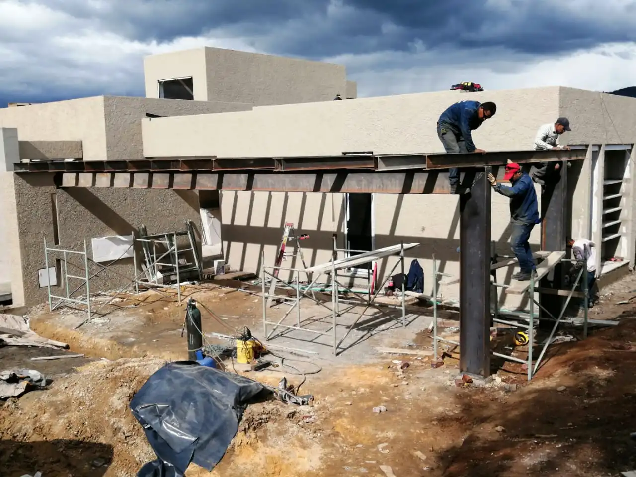 Expertos en diseño y transformación del metal